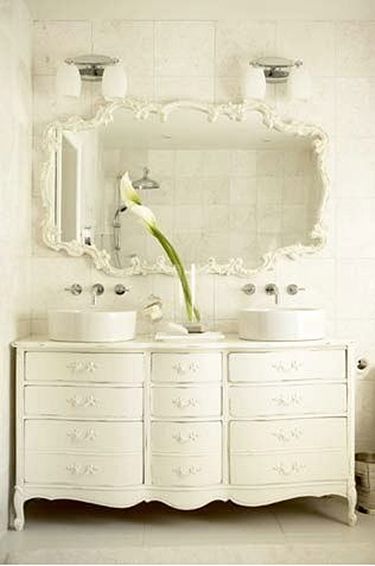 7 ideas originales muebles para lavabos dobles hechos con aparadores