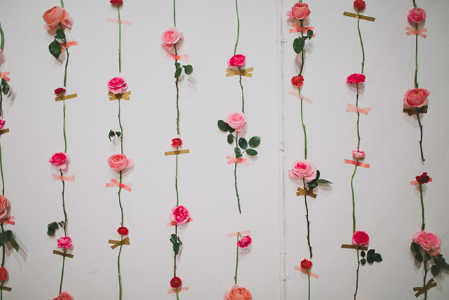 DIY como hacer una pared de flores frescas para una boda | Tienda