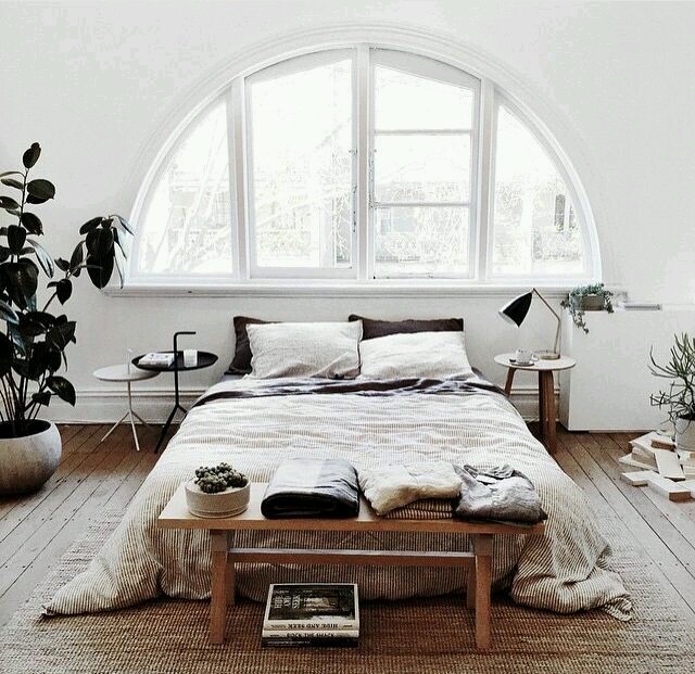 14 ideas para combinar mesitas de noche diferentes y otros muebles ... Como combinar muebles de diferentes estilos y colores
