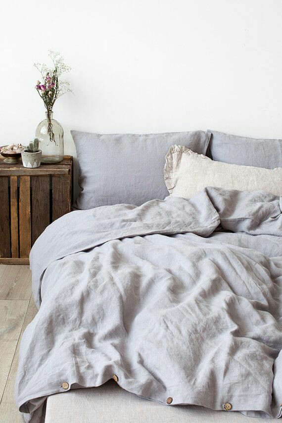 22 ideas originales de mesitas de noche hechas con cajas de madera