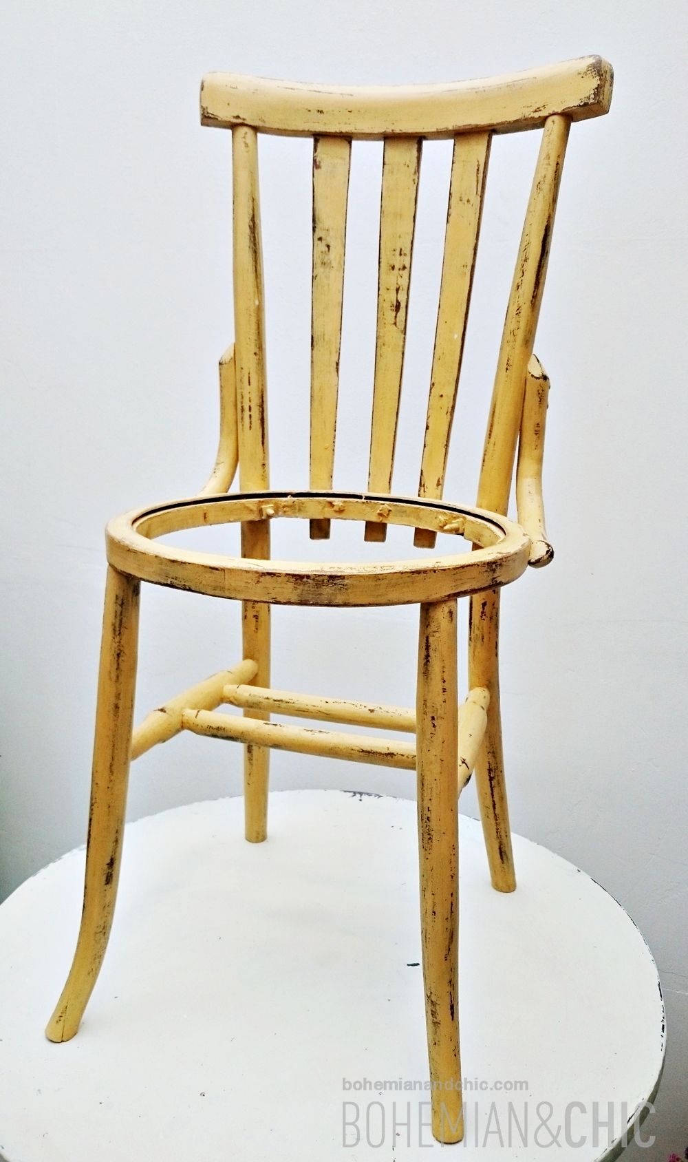 Cómo convertir una vieja silla en macetero con Milk Paint