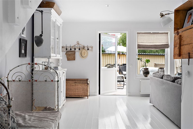 Una casa de estilo nórdico con toques rústicos