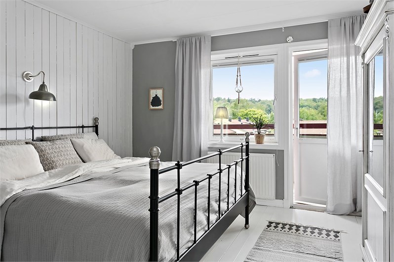 Una casa de estilo nórdico con toques rústicos