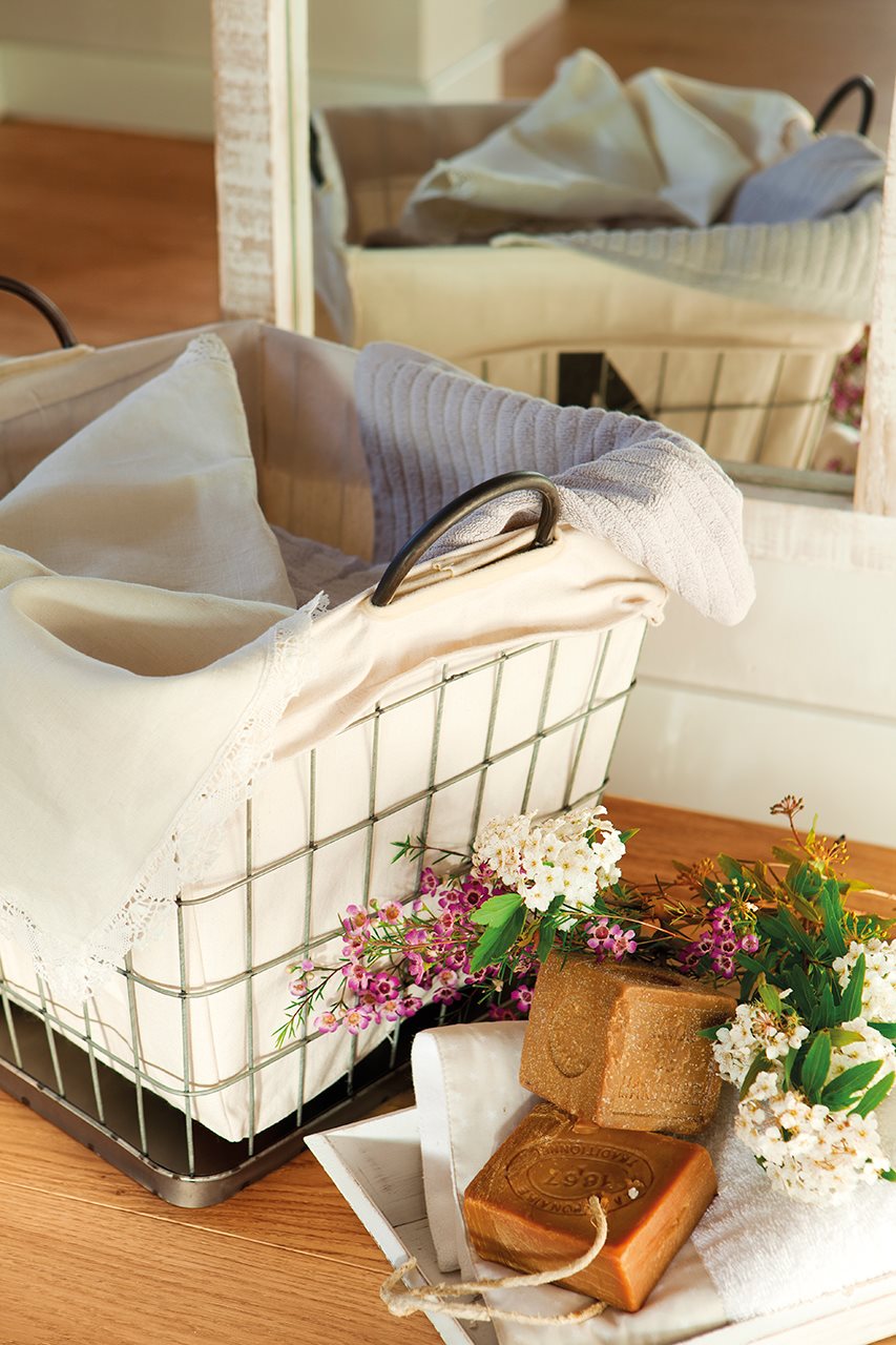 Una masía renovada de estilo rústico actual