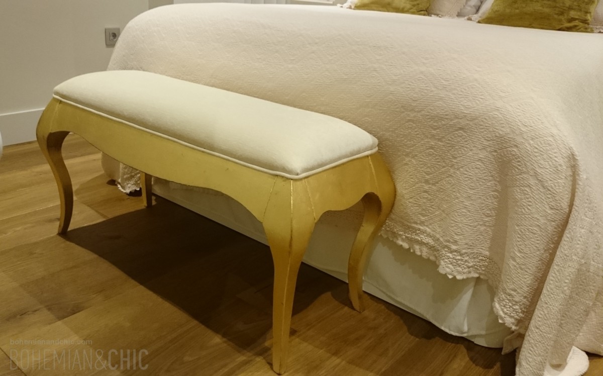 Dormitorio con muebles personalizados de estilo clásico renovado