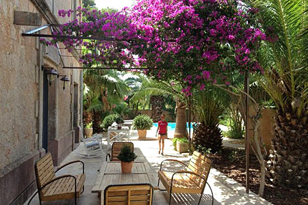 De estación de tren en desuso a impresionante casa de huéspedes