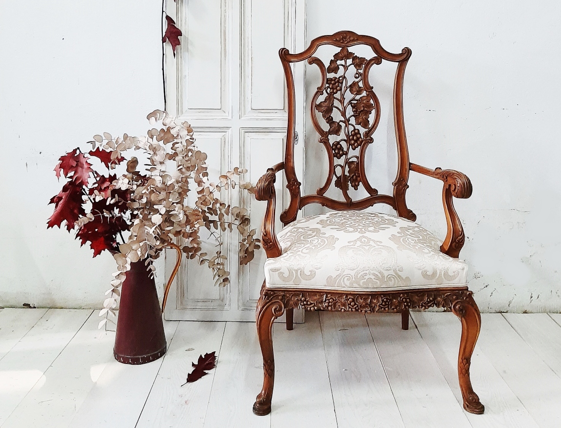 sillon antiguo restaurado