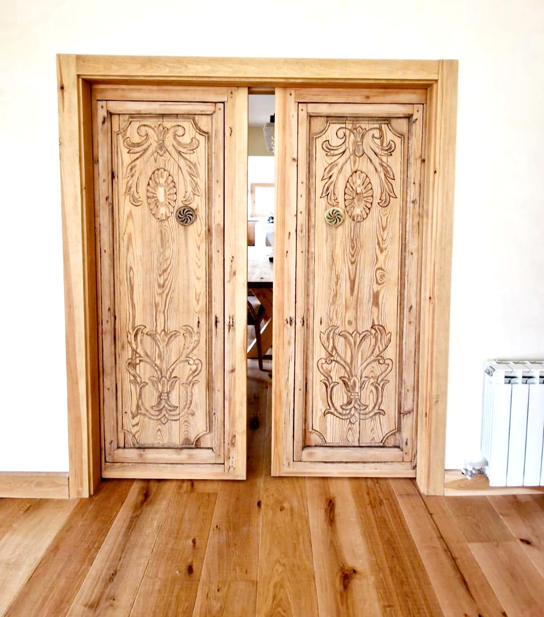 Puerta antigua para reforma salón