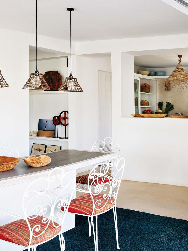 una casa en Ibiza  con un estilo muy natural