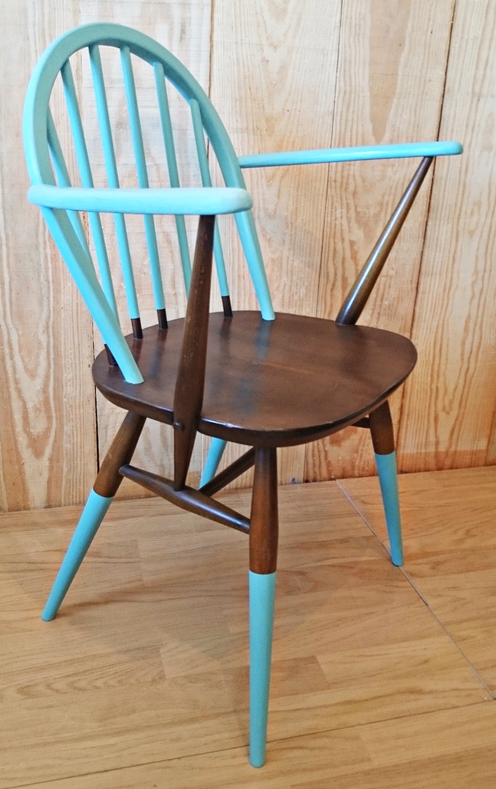 Silla vintage Ercol en turquqesa y madera | Bohemian and Chic