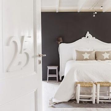 Dormitorio nórdico con toque chic