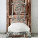 Silla vintage en gris verdoso decapado