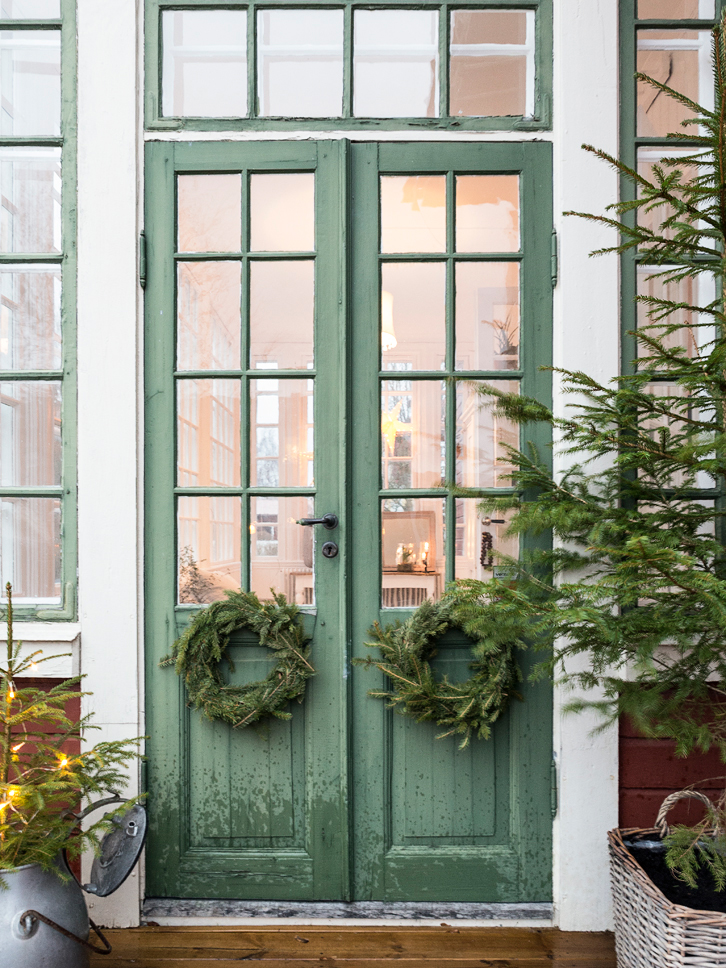 Una casa nórdica vestida para Navidad