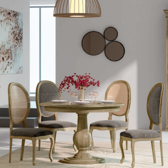 mesa redonda en madera natural