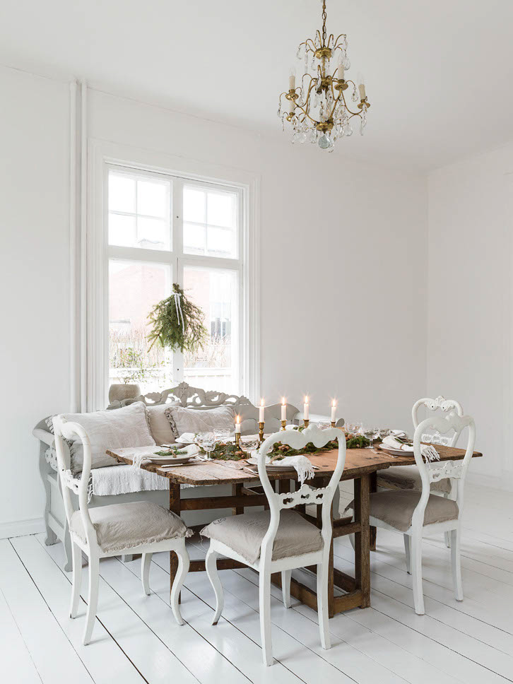 Una casa nórdica vestida para Navidad