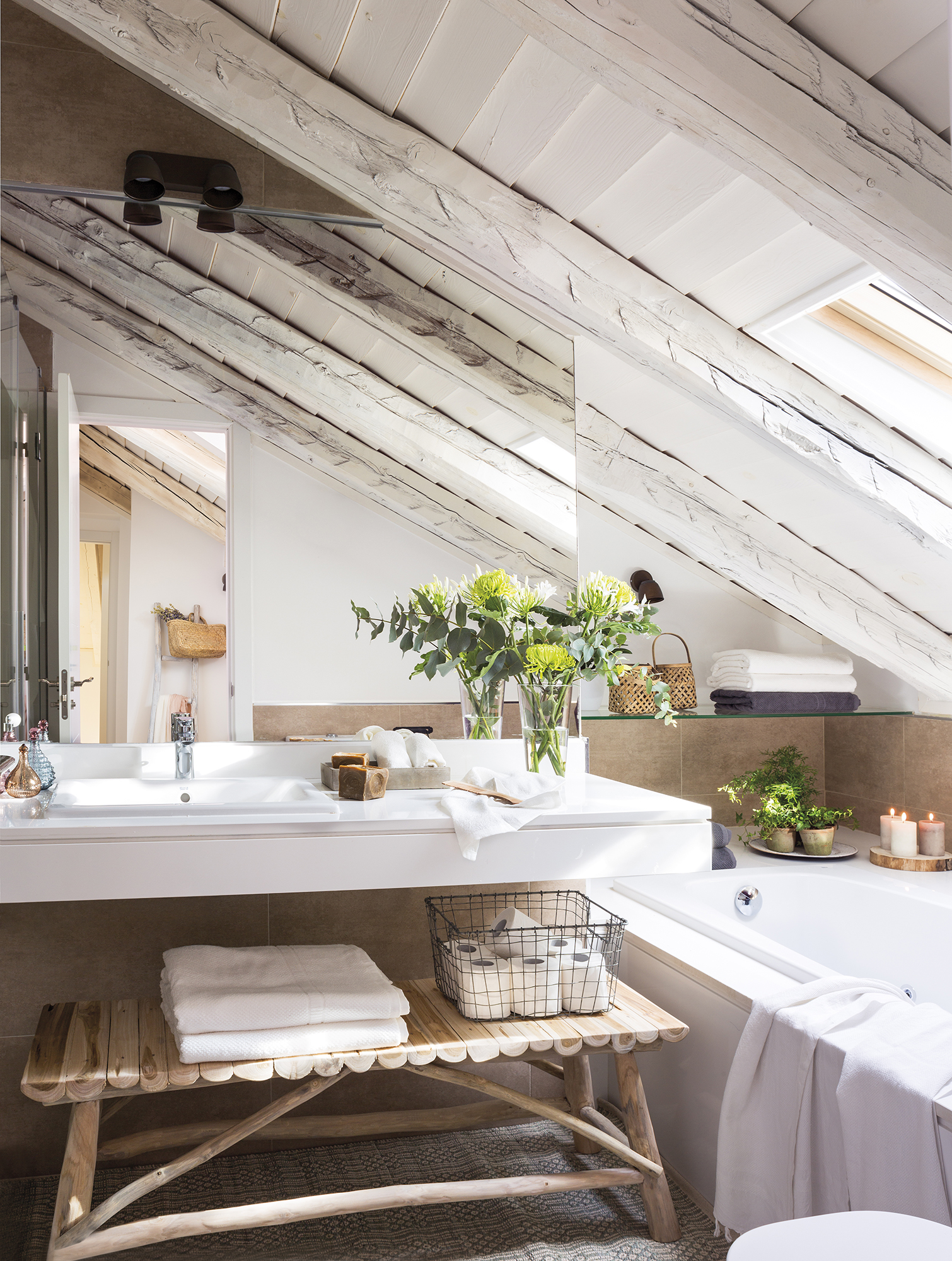 Una coqueta buhardilla en Madrid