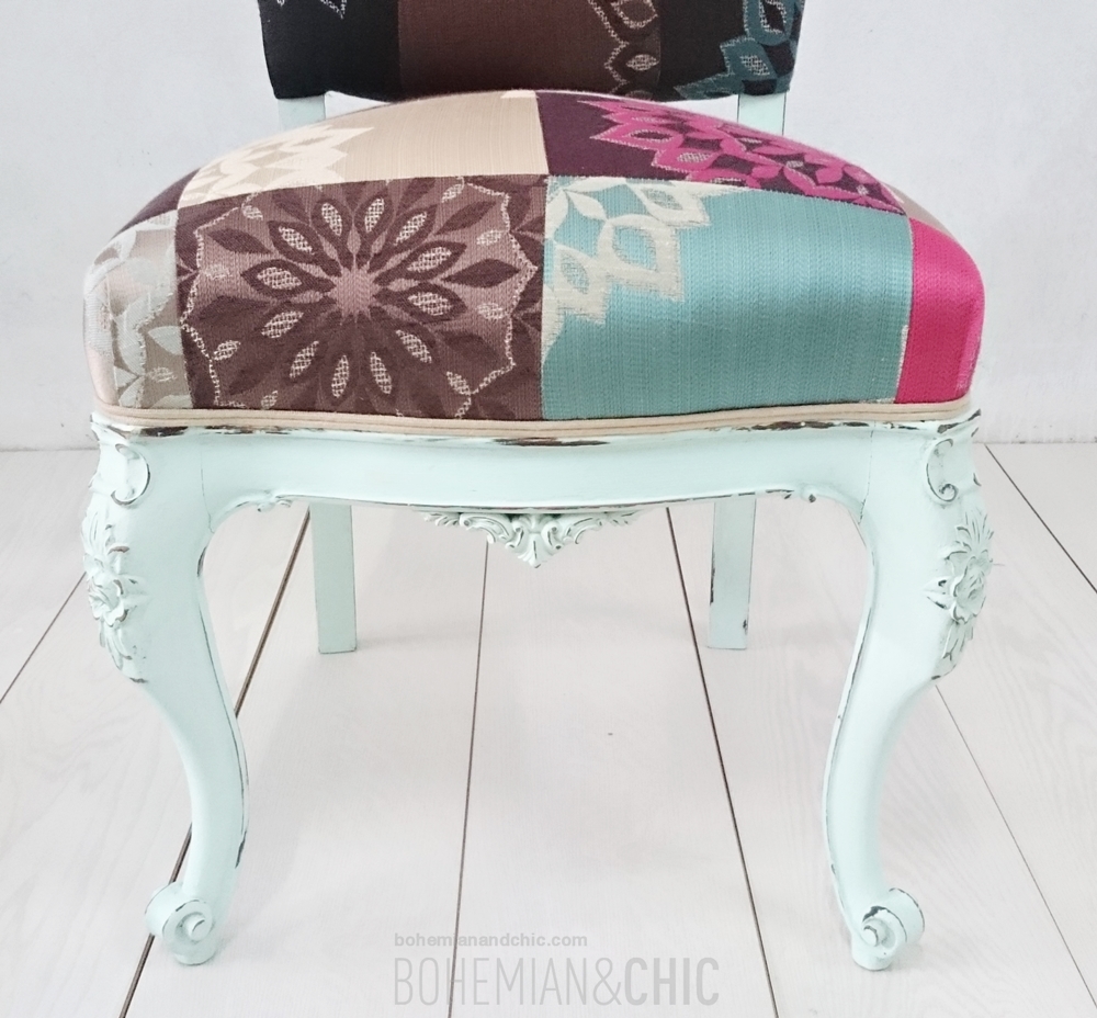 antes y después antigua silla descalzadora en mint y pachtwork