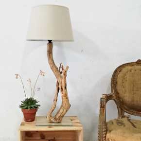 lámpara artesanal de sobremesa de rama de olivo L3