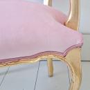 sillon vintage en oro y rosa