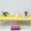 Mesa de centro estilo boho en amarillo y mint decapado