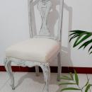 Silla vintage estilo Luis XV  blanca patinada