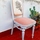 Antiguas y originales sillas Thonet con tapizado ecoprint