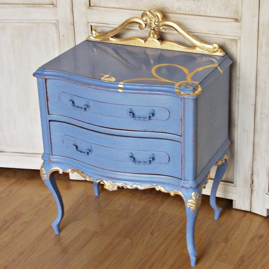 Mesita vintage estilo Luís XV azul